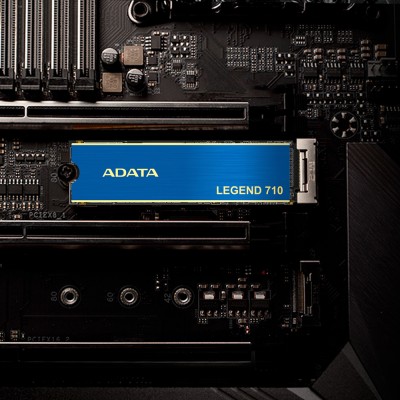 Твердотельный накопитель ADATA SSD LEGEND 710, 1024GB, M.2(22x80mm), NVMe 1.4, PCIe 3.0 x4, 3D NAND, R/W 2400/1800MB/s, IOPs 180 000/150 000, TBW 260, DWPD 0.23, with Heat Sink (3 года)