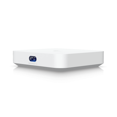 Маршрутизатор Compact Cloud Gateway with 30+ UniFi device 300+ client support, 1 Gbps IPS routing, and multi-WAN load balancing