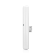 Маршрутизатор Ultra-lightweight, 5 GHz access point with a versatile, ball-join mount